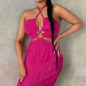 Crisscross Tie Backless Halter Dress.Its real pretty and long.I’m just too short